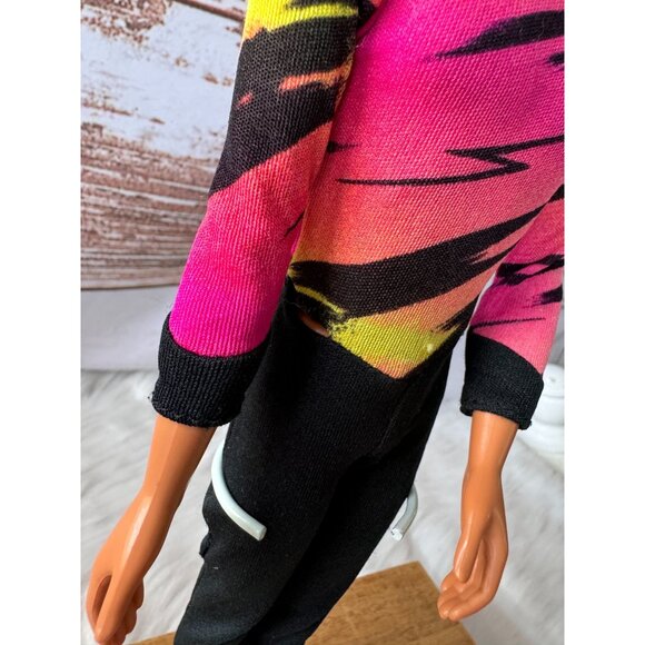 VTG Hot Skatin Ken Doll w Jointed Elbows +Knees for Movement In Original Outfit - Picture 4 of 10